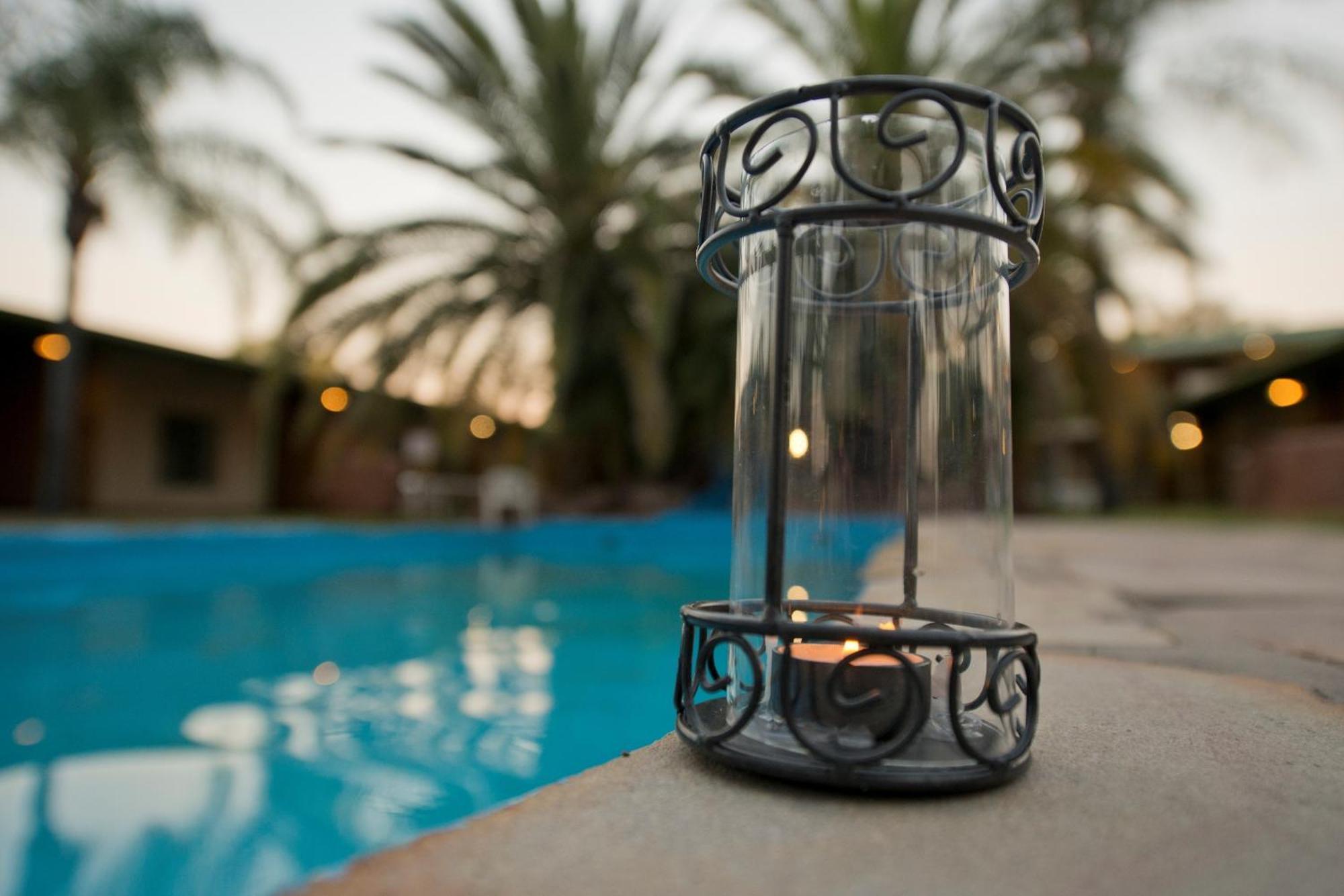 Oshakati Country Hotel Екстериор снимка
