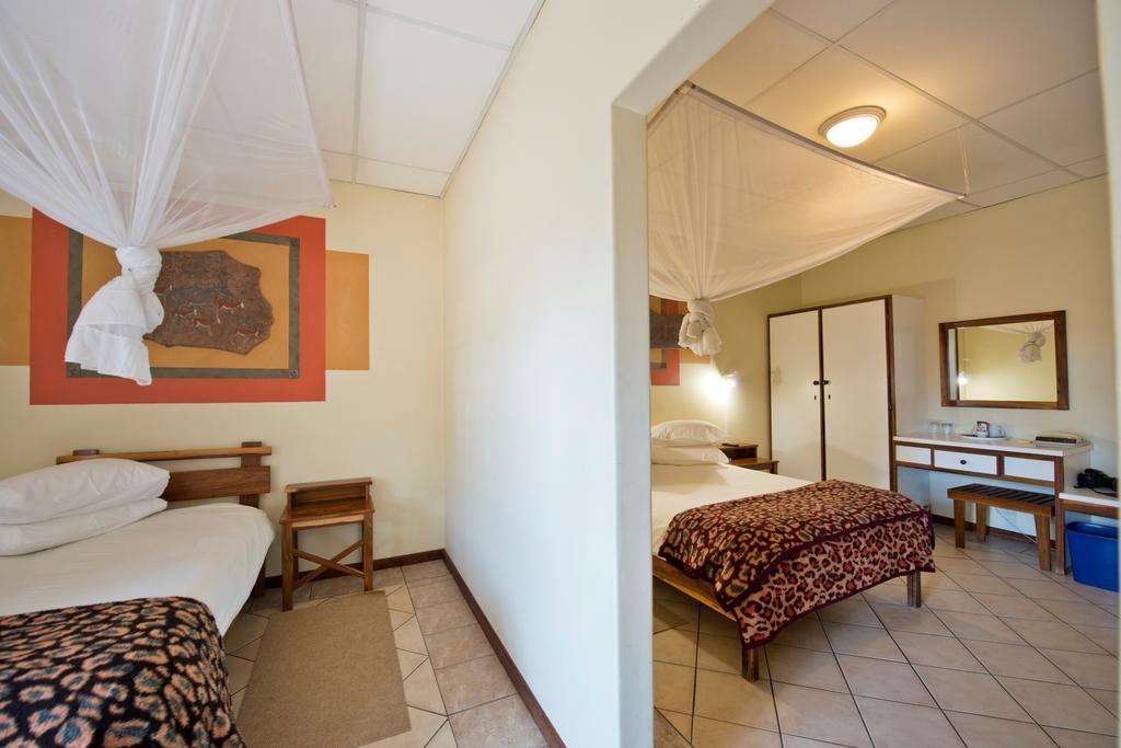 Oshakati Country Hotel Стая снимка